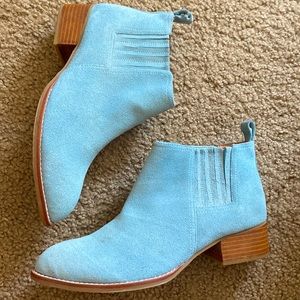 LIKE NEW Baby Blue Jeffrey Campbell Booties